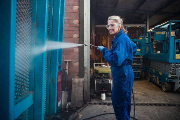 Best Factory Floor Cleaning  in Stratford, CA